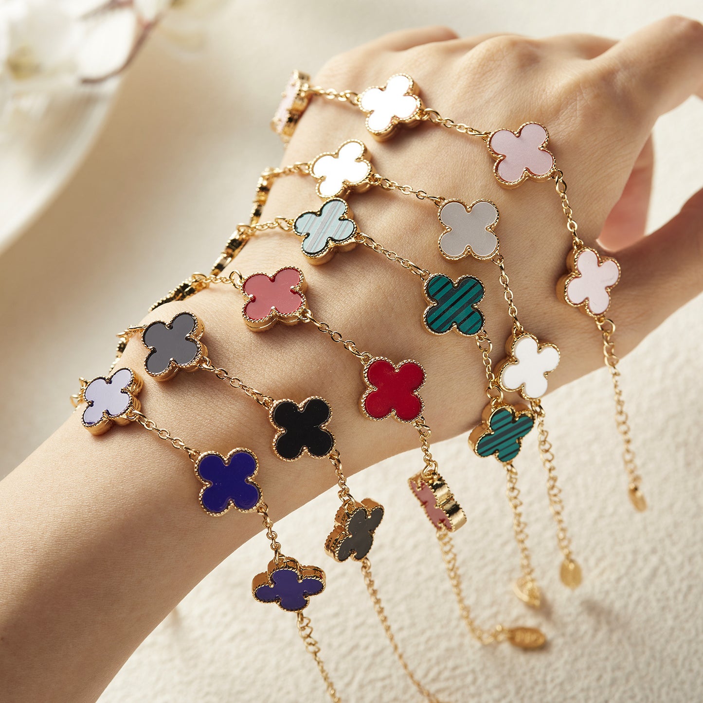 Van cleef- Van Cleef and arpels- clover-smycke-clover armband